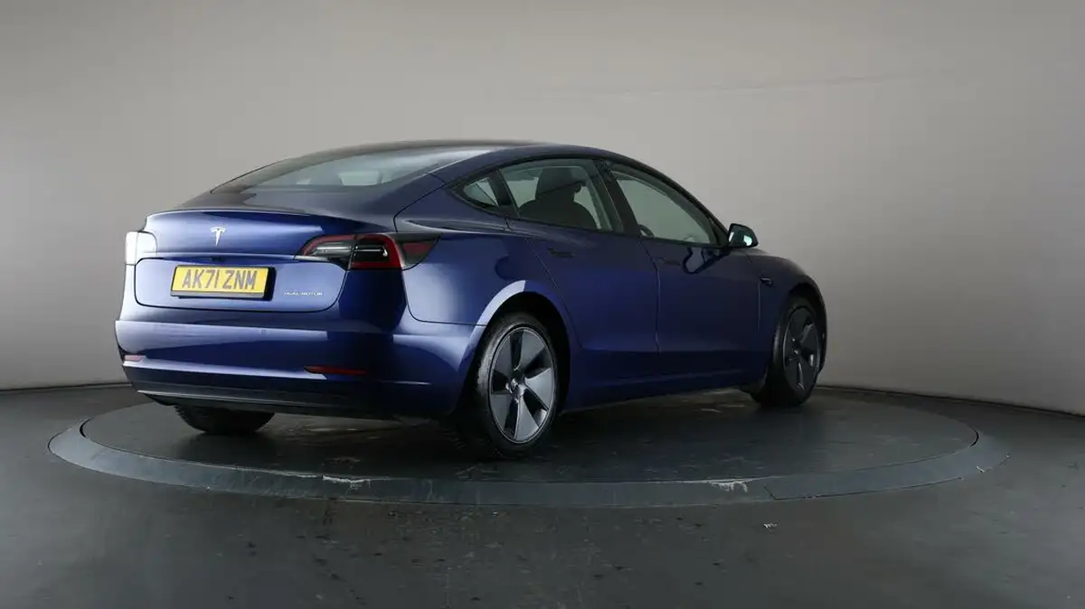 2021-tesla-model-3-e-long-range-awd-big-68