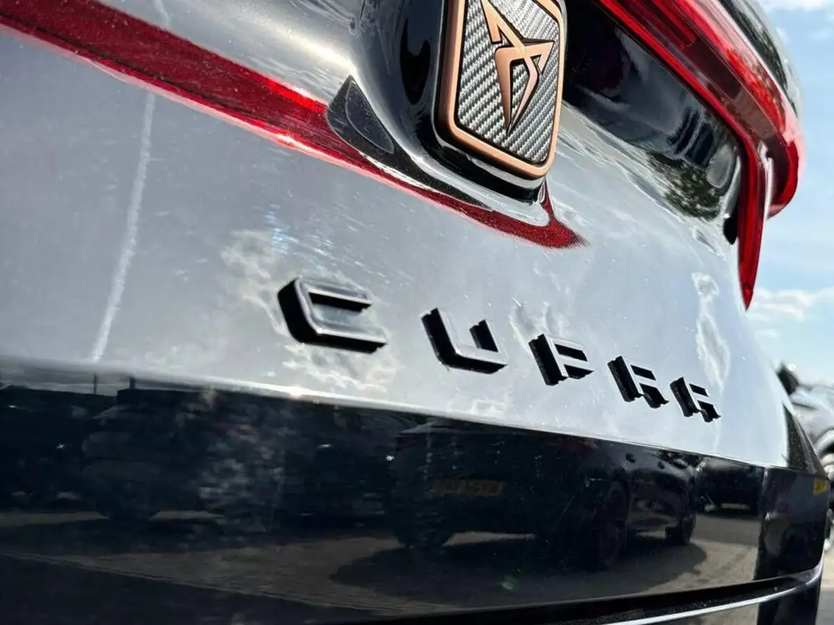 2024-cupra-leon-nf-15-etsi-v1-estate-big-29