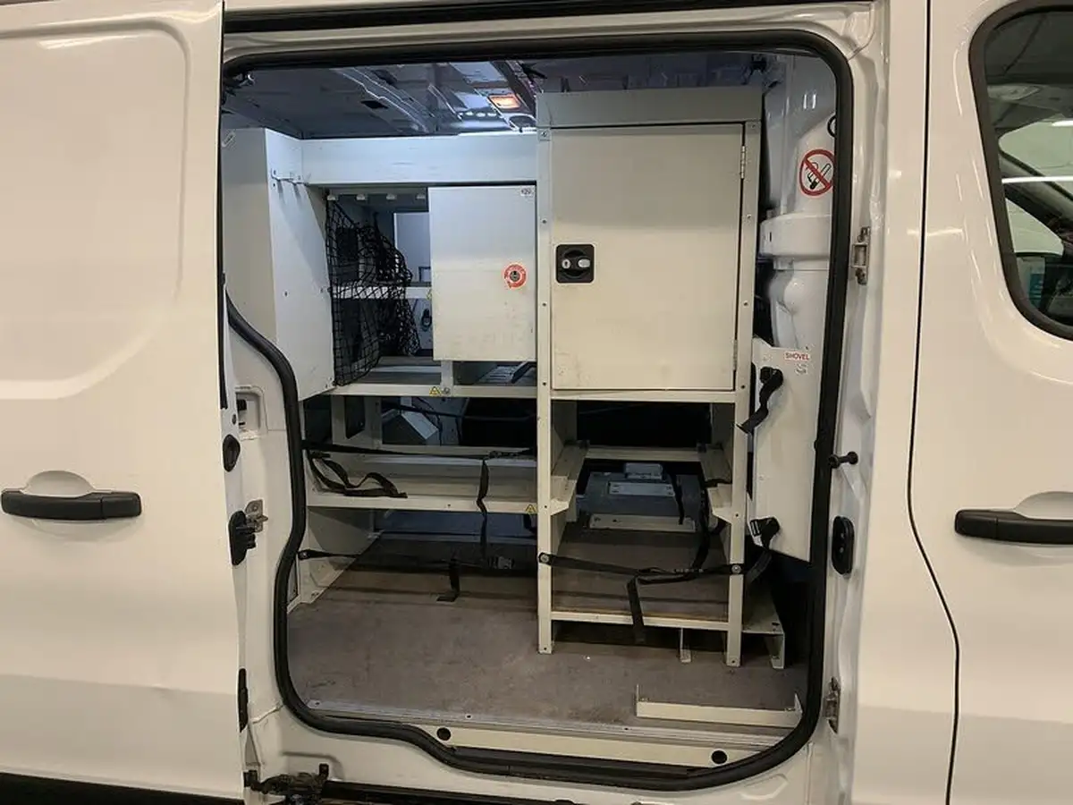 2016-vauxhall-vivaro-16cdti-2900-ecoflex-l1h1-90ps-panel-van-big-5