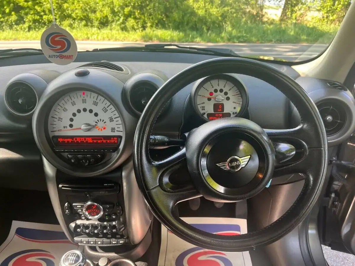 2011-mini-countryman-16-cooper-pepper-big-5