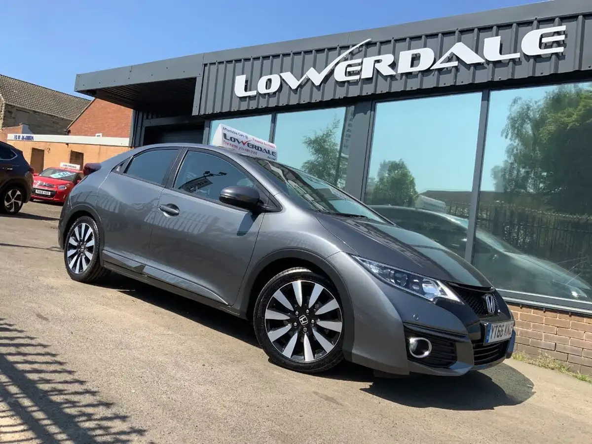 2016-honda-civic-14-i-vtec-se-plus-navi-big-8