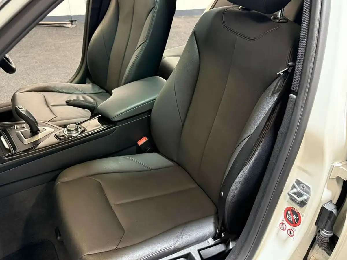 2015-bmw-3-series-20-328i-luxury-touring-5d-auto-big-55