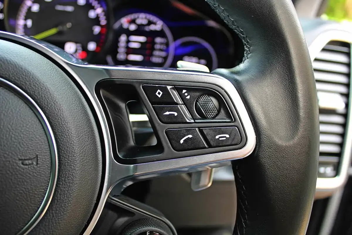 2020-porsche-cayenne-30-v6-e-hybrid-462ps-station-wagon-big-33