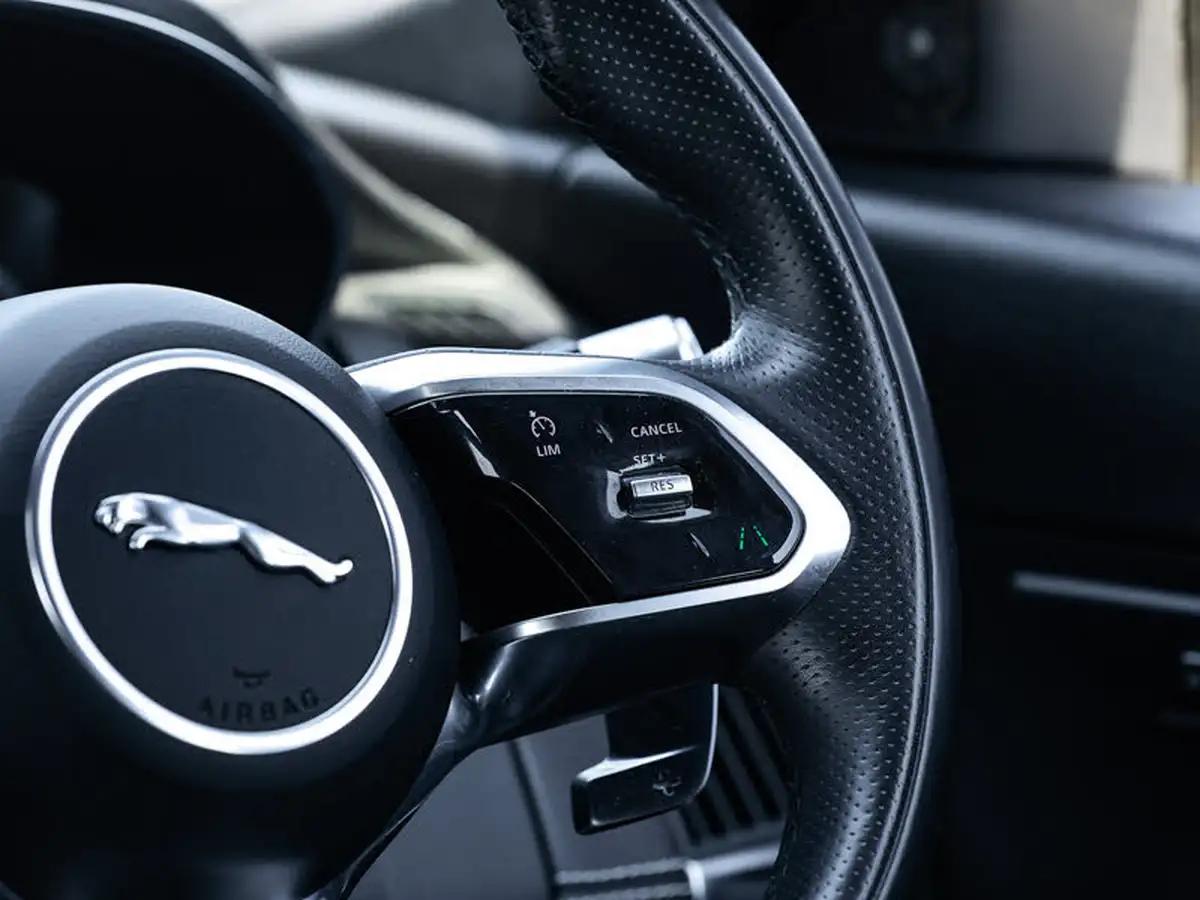 2021-jaguar-e-pace-20-d200-r-dynamic-s-big-11