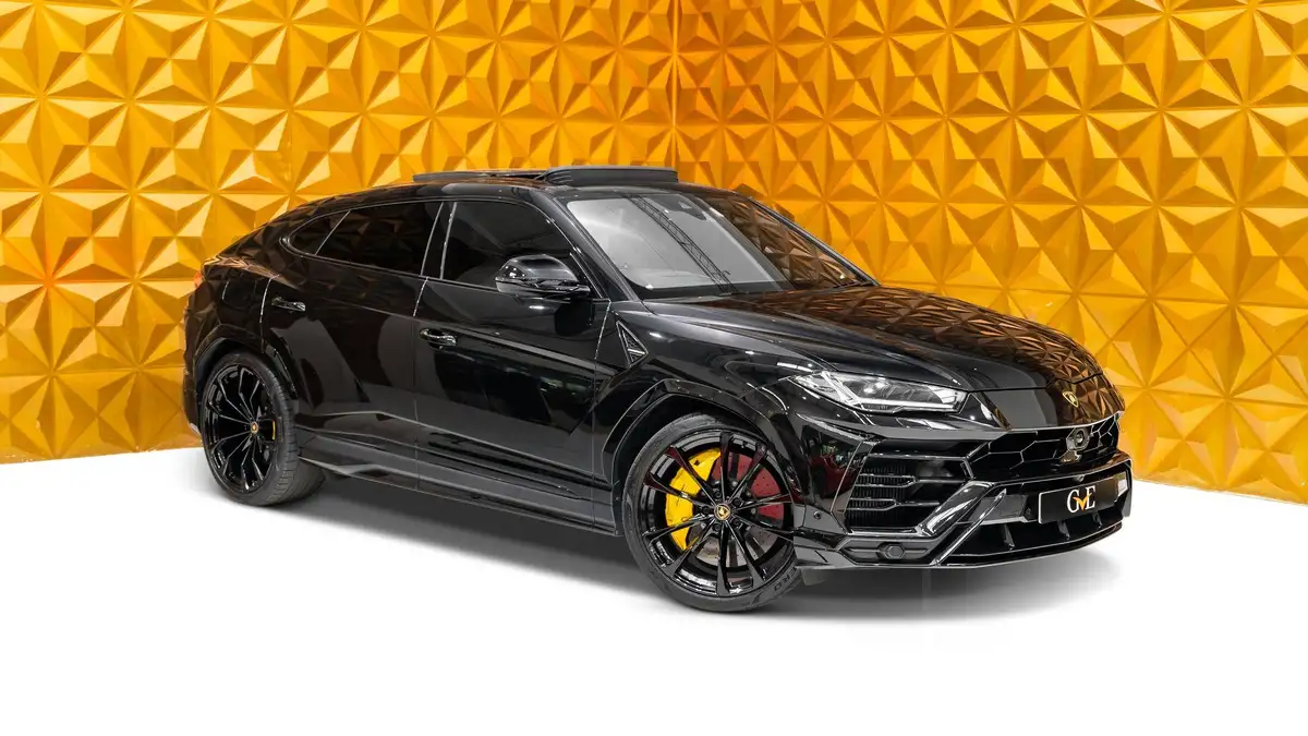 2022-lamborghini-urus-40-no-trim-big-0