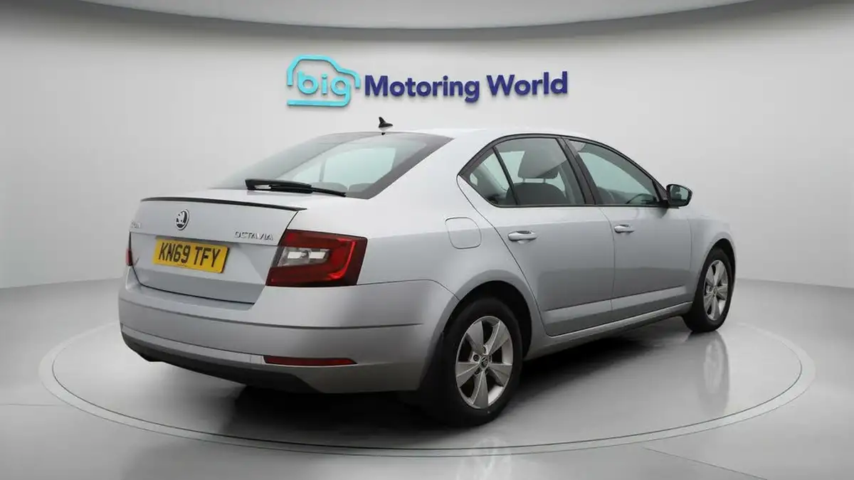 2019-skoda-octavia-15-tsi-se-technology-act-hatchback-big-7