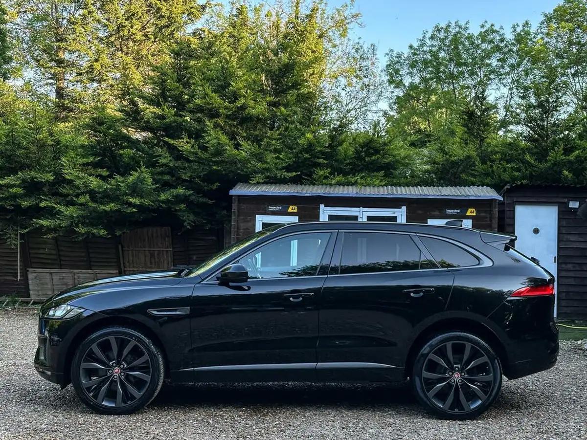 2020-jaguar-f-pace-30td-300-sport-big-11