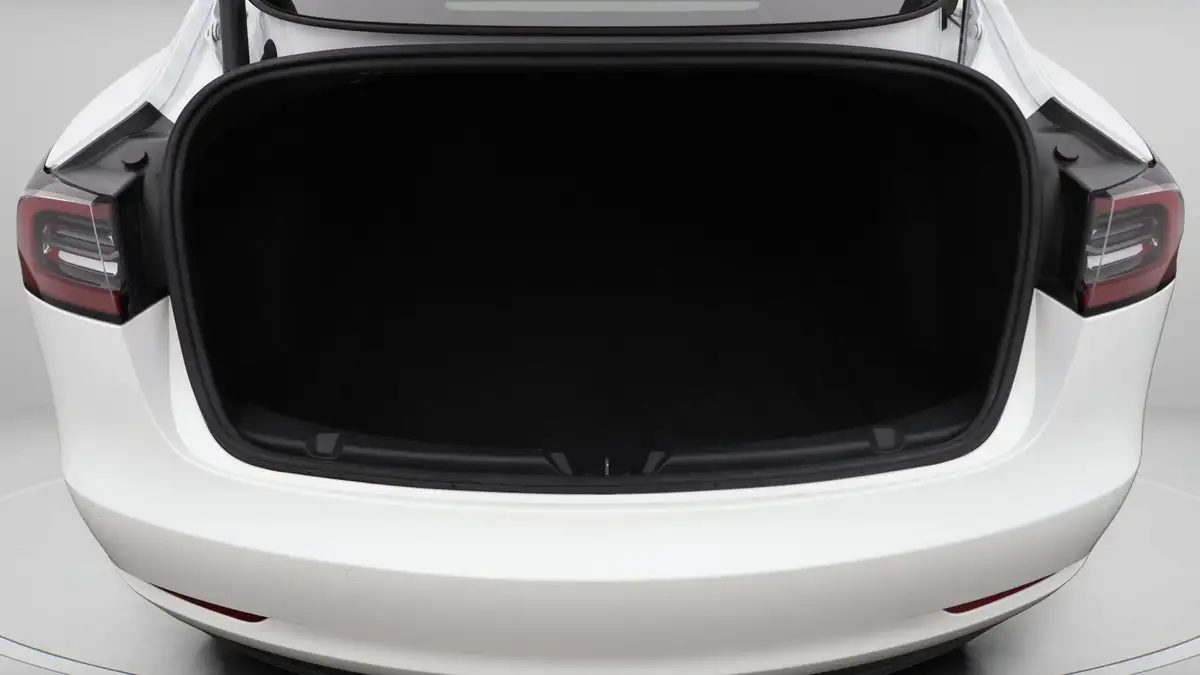 2021-tesla-model-3-e-long-range-awd-big-16