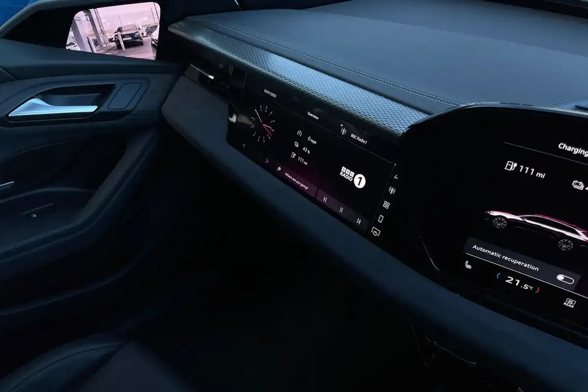 2025-audi-a6-e-tron-e-launch-edition-big-38