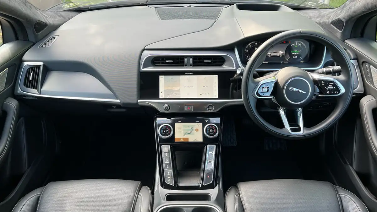 2024-jaguar-i-pace-ev400-r-dynamic-hse-black-big-8