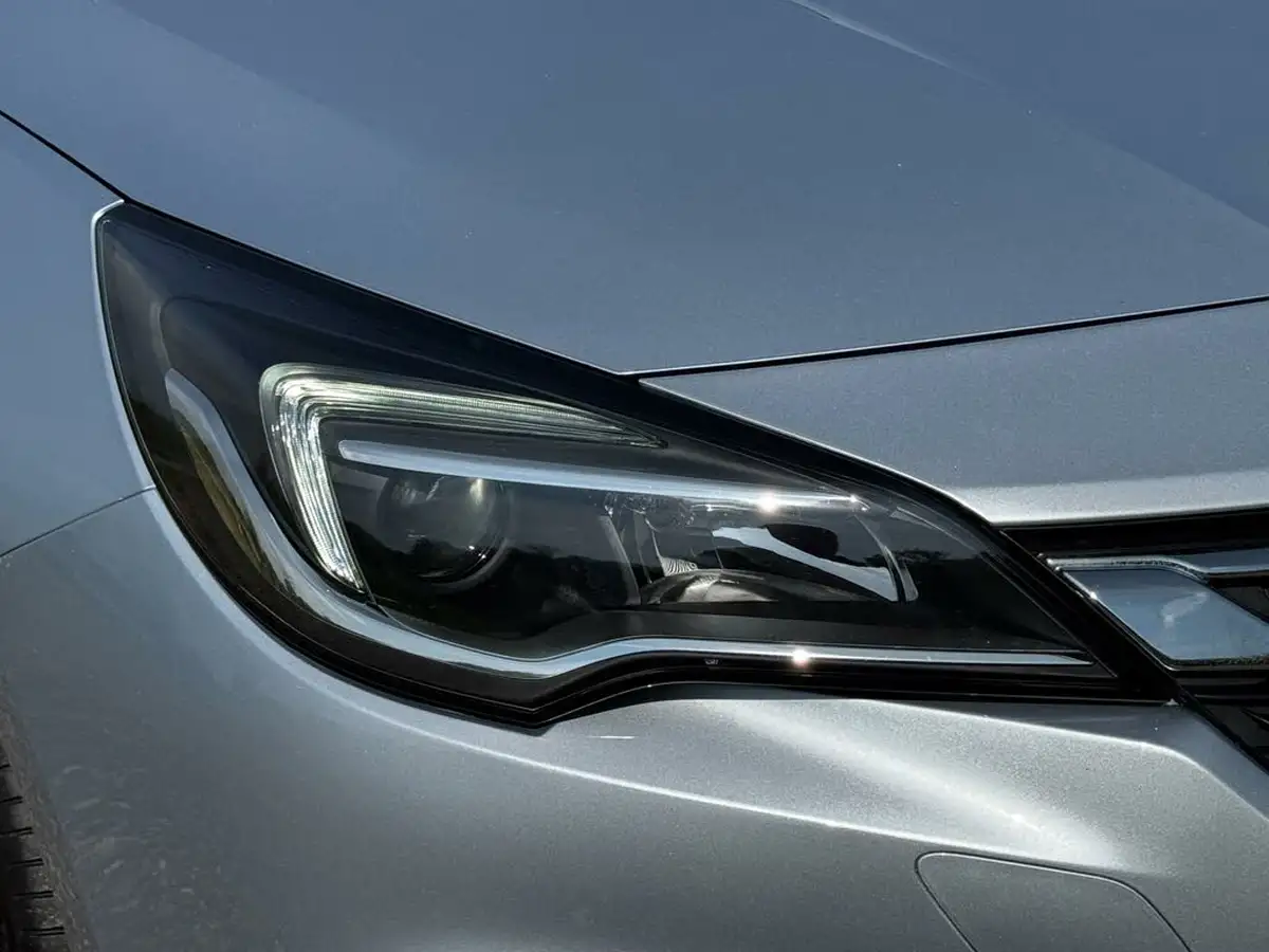 2019-vauxhall-astra-14i-16v-turbo-sri-nav-ss-hatchback-big-35