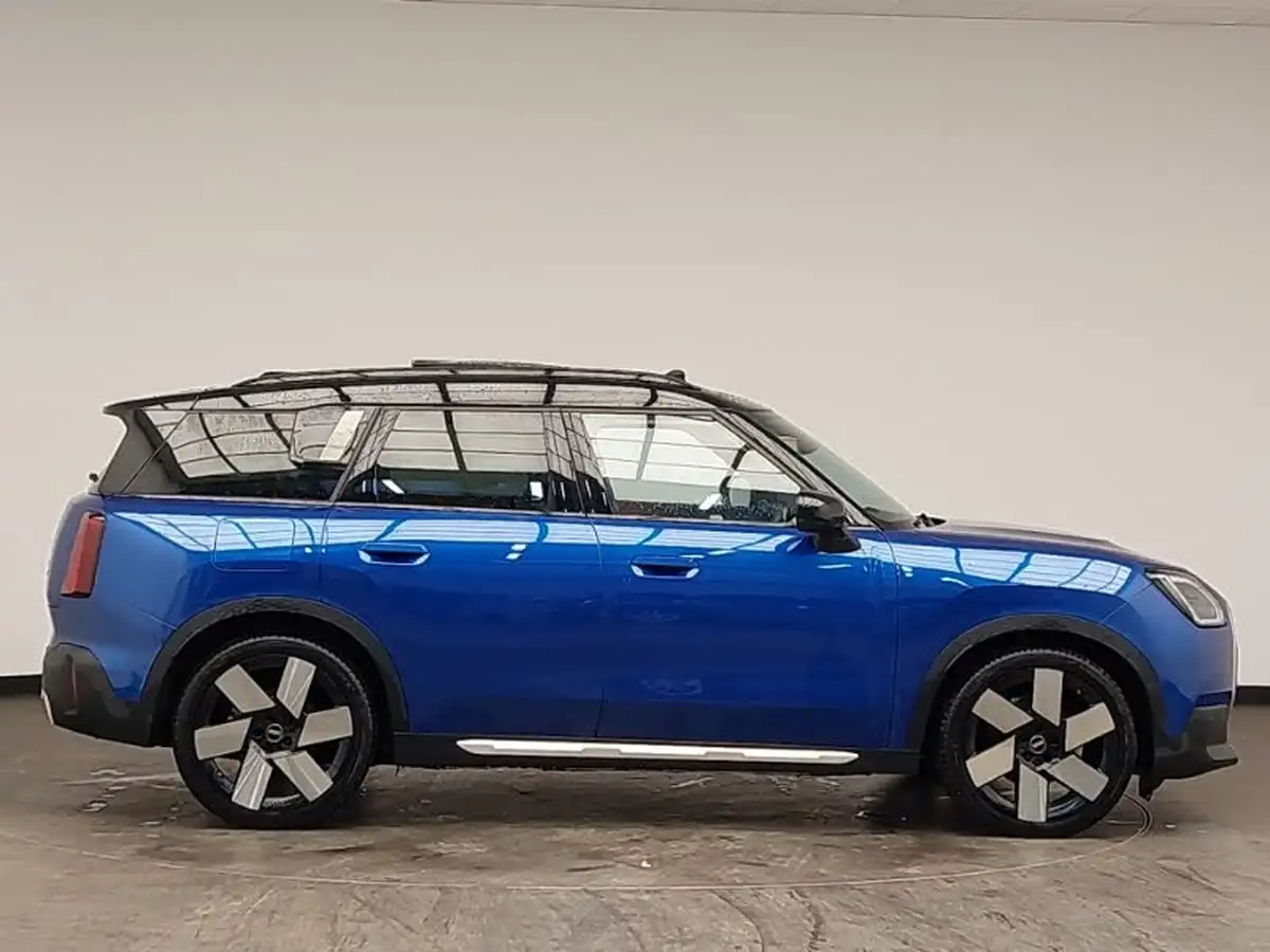 2024-mini-countryman-e-cooper-e-exclusive-big-2