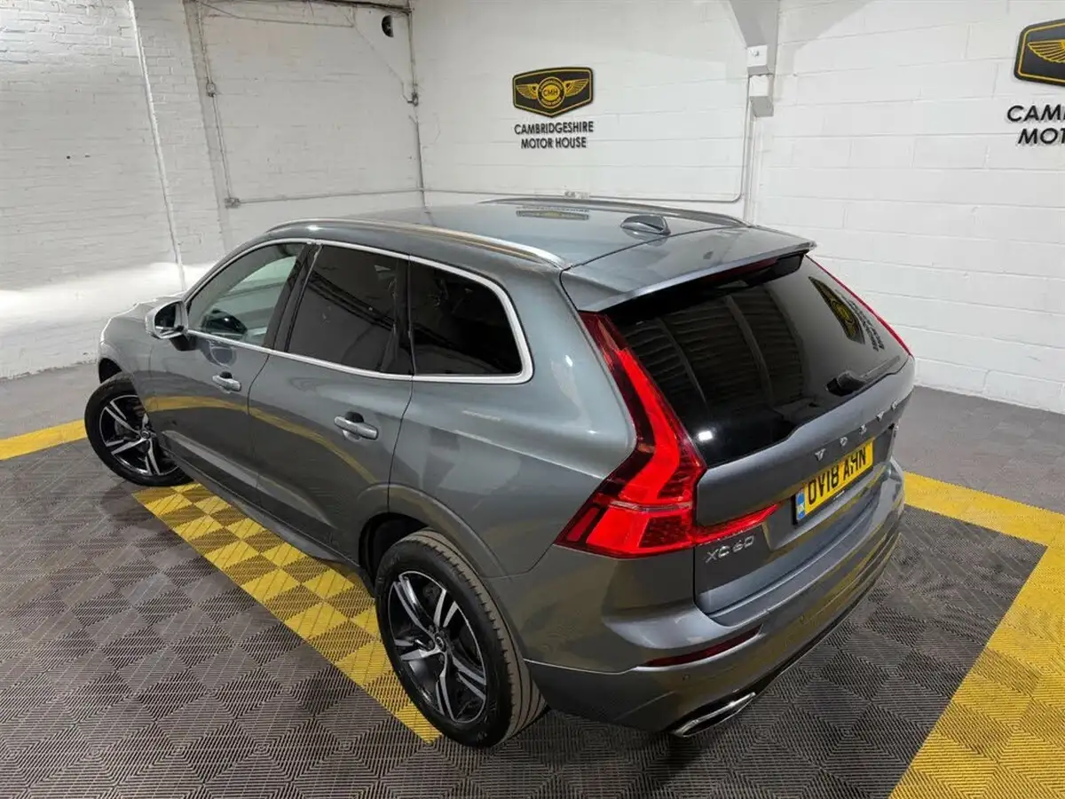2018-volvo-xc60-20td-d4-r-design-4x4-big-15