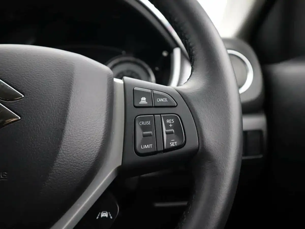 2023-suzuki-vitara-14-boosterjet-sz-t-big-32