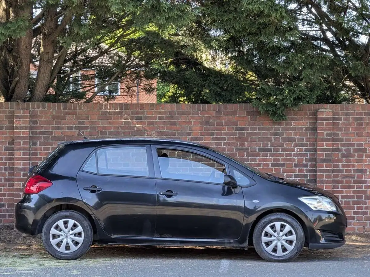 2008-toyota-auris-14-t2-5d-big-5