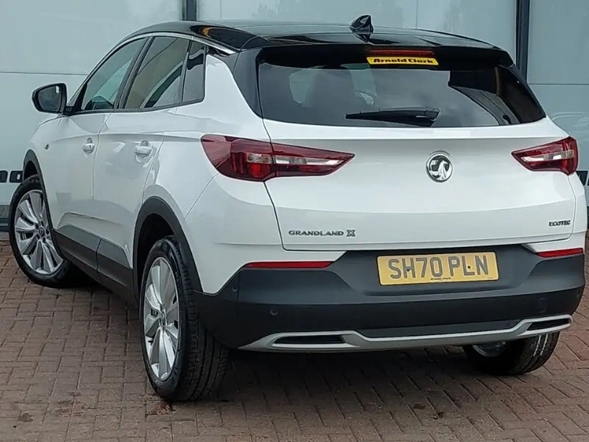 2020-vauxhall-grandland-x-12-elite-nav-big-1
