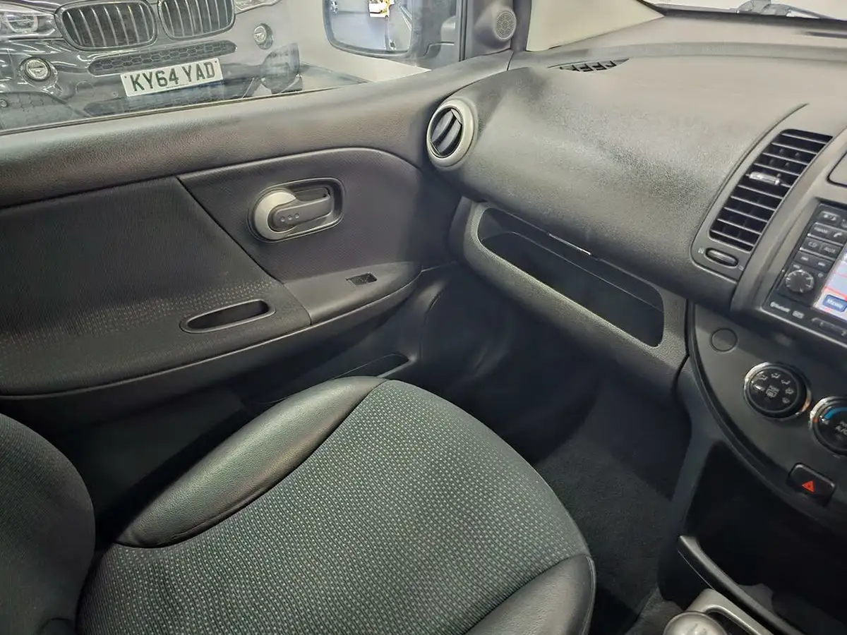 2012-nissan-note-14-n-tec-big-73