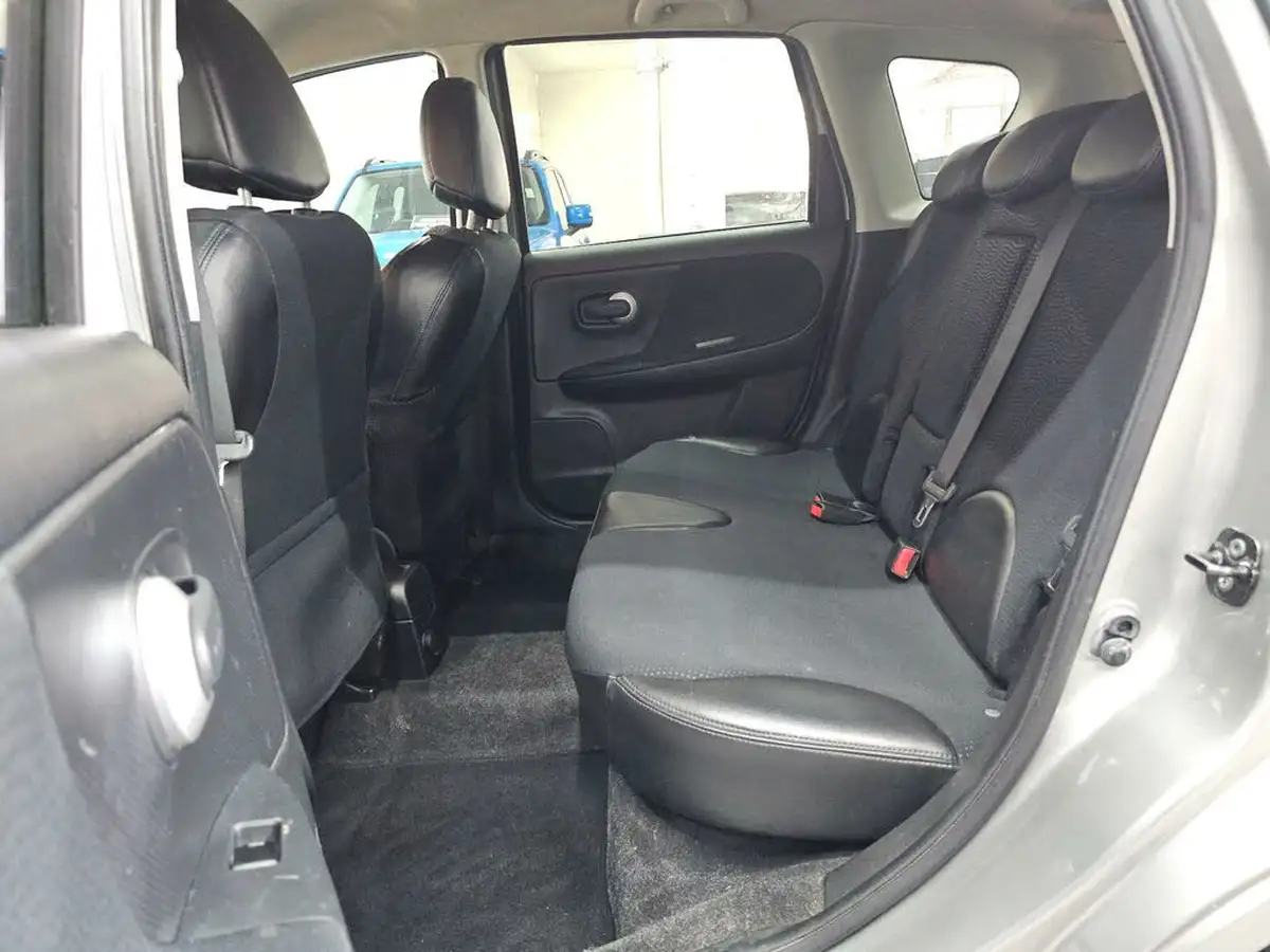 2012-nissan-note-14-n-tec-big-21