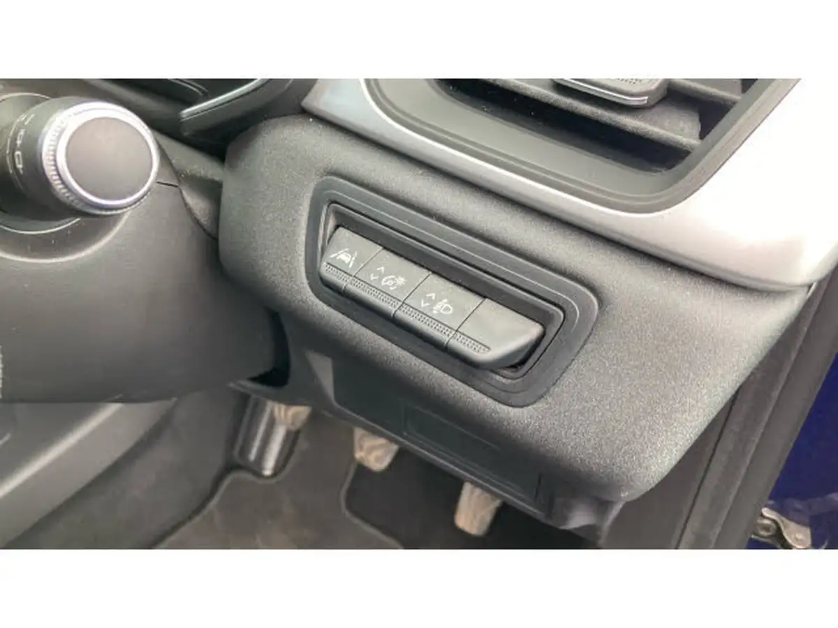 2020-renault-captur-10-tce-iconic-100bhp-big-26
