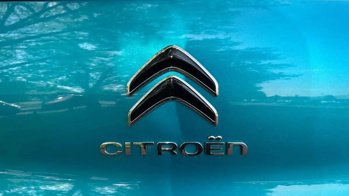 2022-citroen-c3-12-puretech-shine-plus-110ps-ss-eat6-big-25