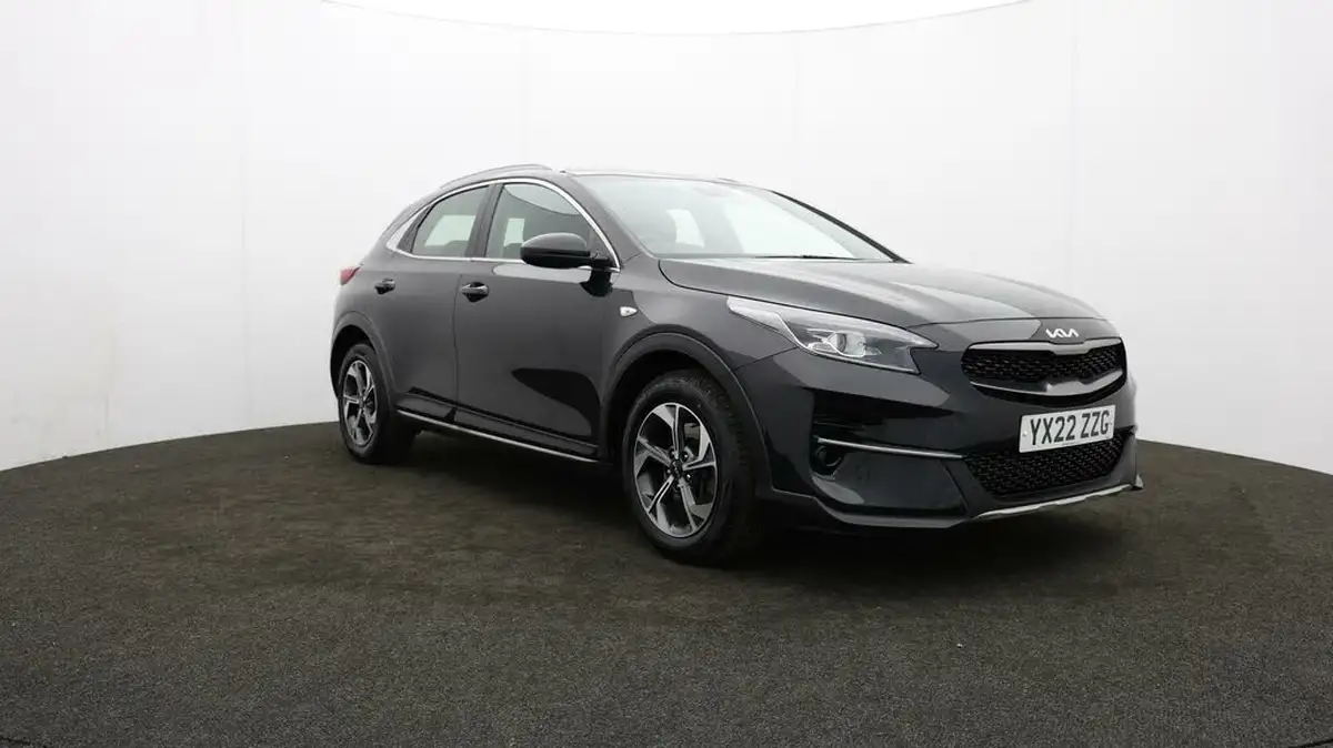 2022-kia-xceed-10-t-gdi-2-big-0