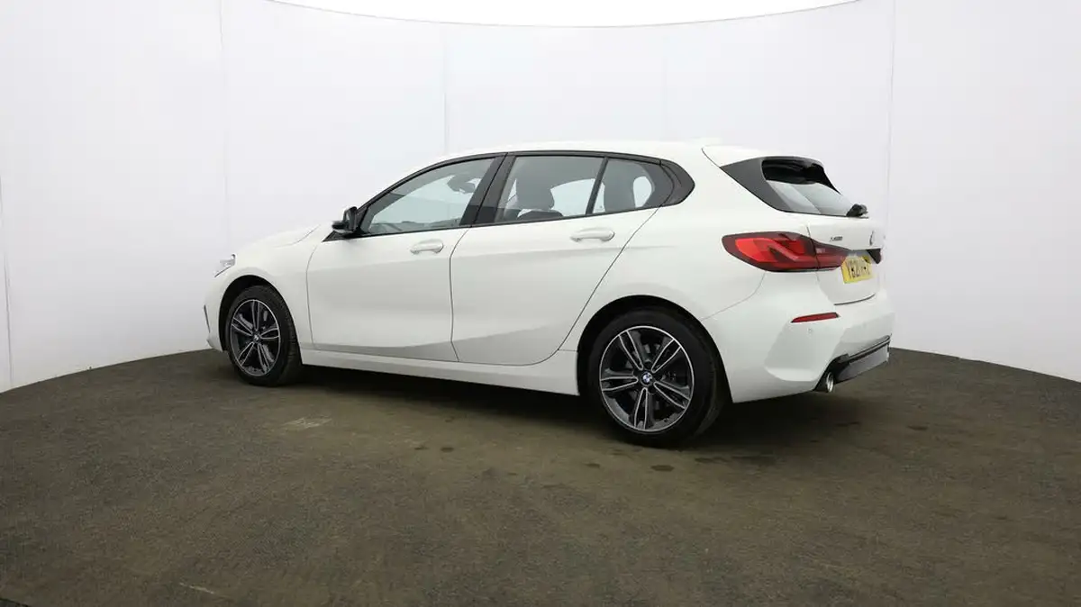 2021-bmw-1-series-20td-120d-xdrive-sport-lcp-big-66
