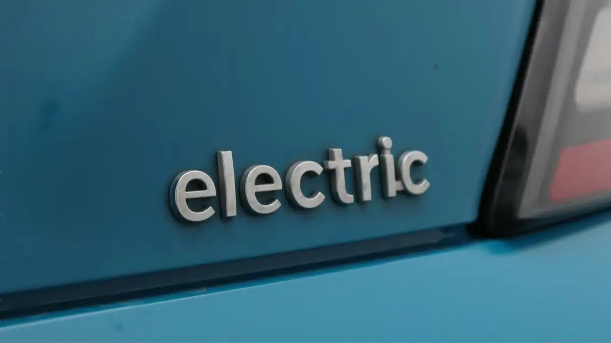2021-hyundai-kona-e-ultimate-big-25