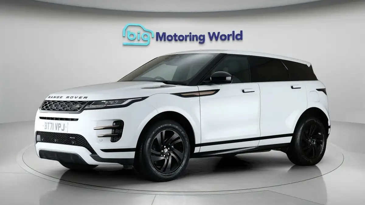 2022-land-rover-range-rover-evoque-15-p300e-r-dynamic-s-big-3