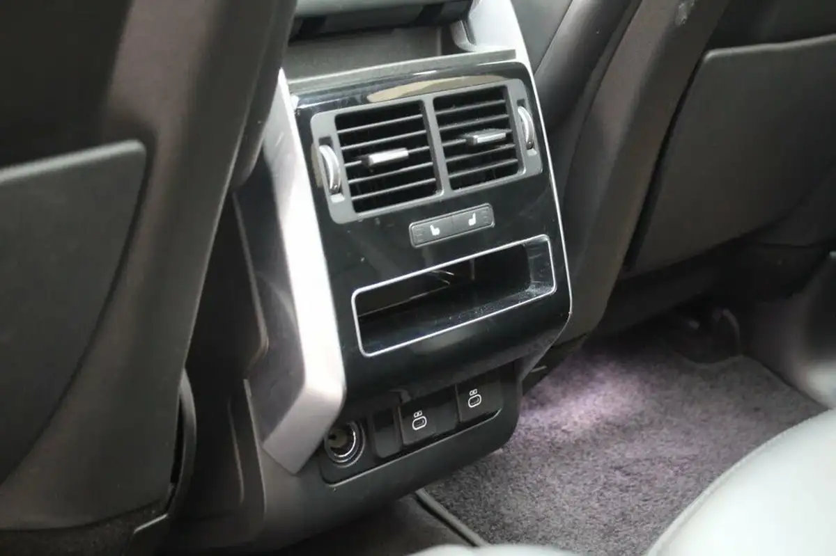2021-land-rover-range-rover-sport-30-d300-hse-dynamic-black-big-21
