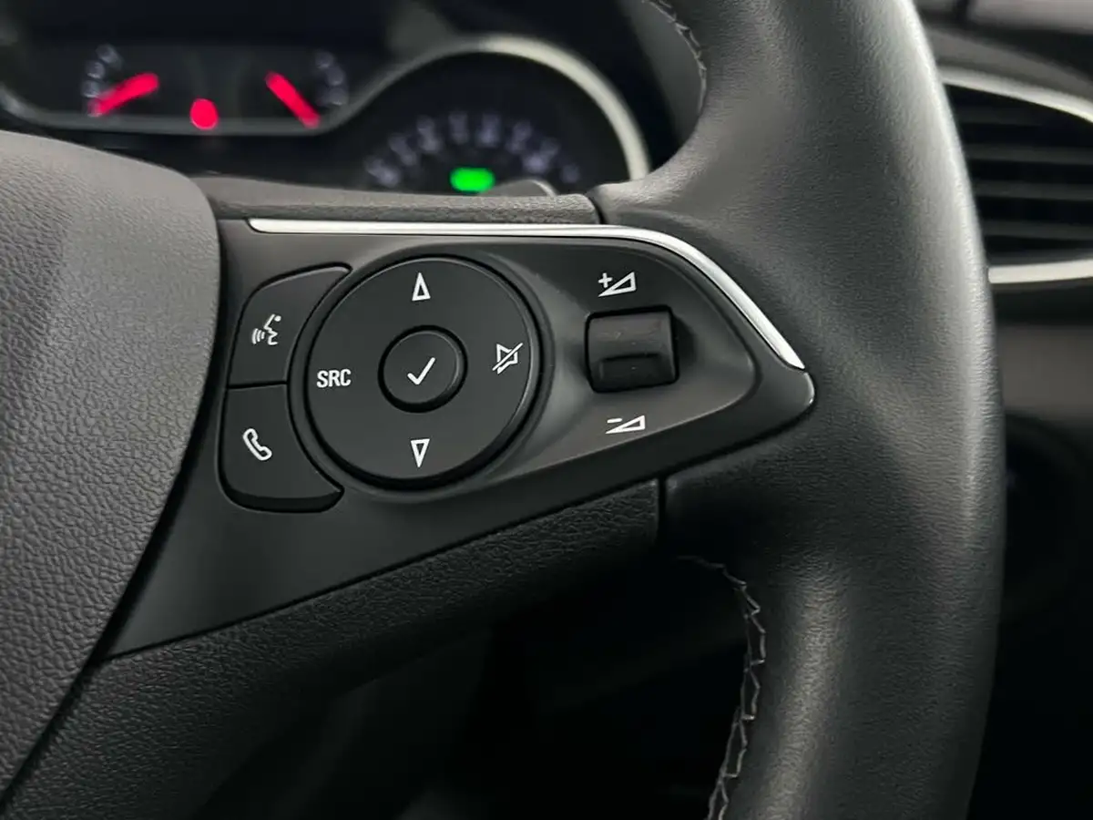 2020-vauxhall-grandland-x-16i-turbo-elite-nav-big-21