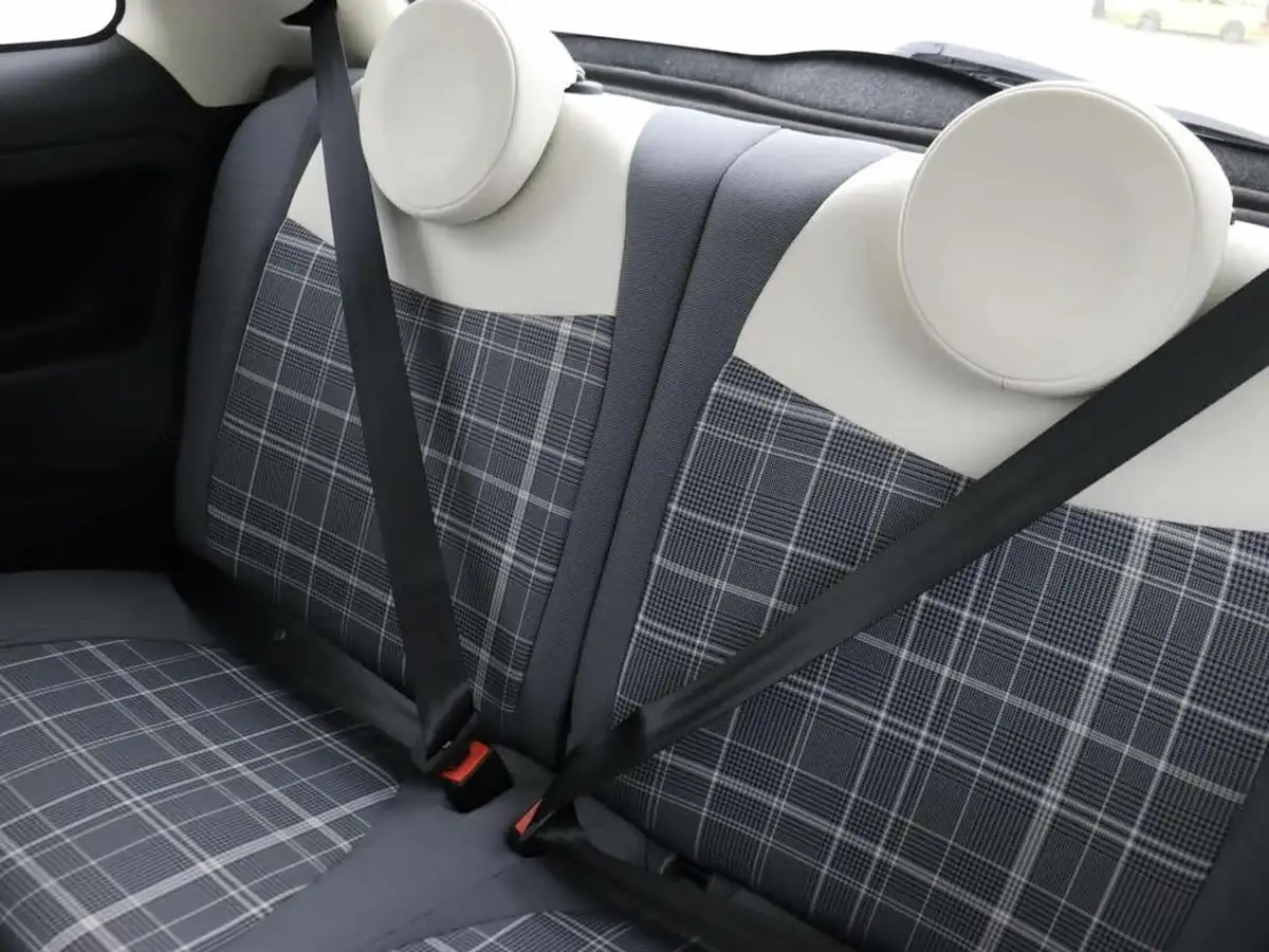 2019-fiat-500-12-lounge-big-12