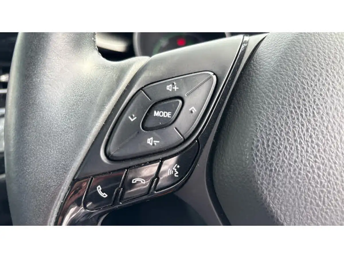 2018-toyota-c-hr-18-vvt-i-excel-big-35
