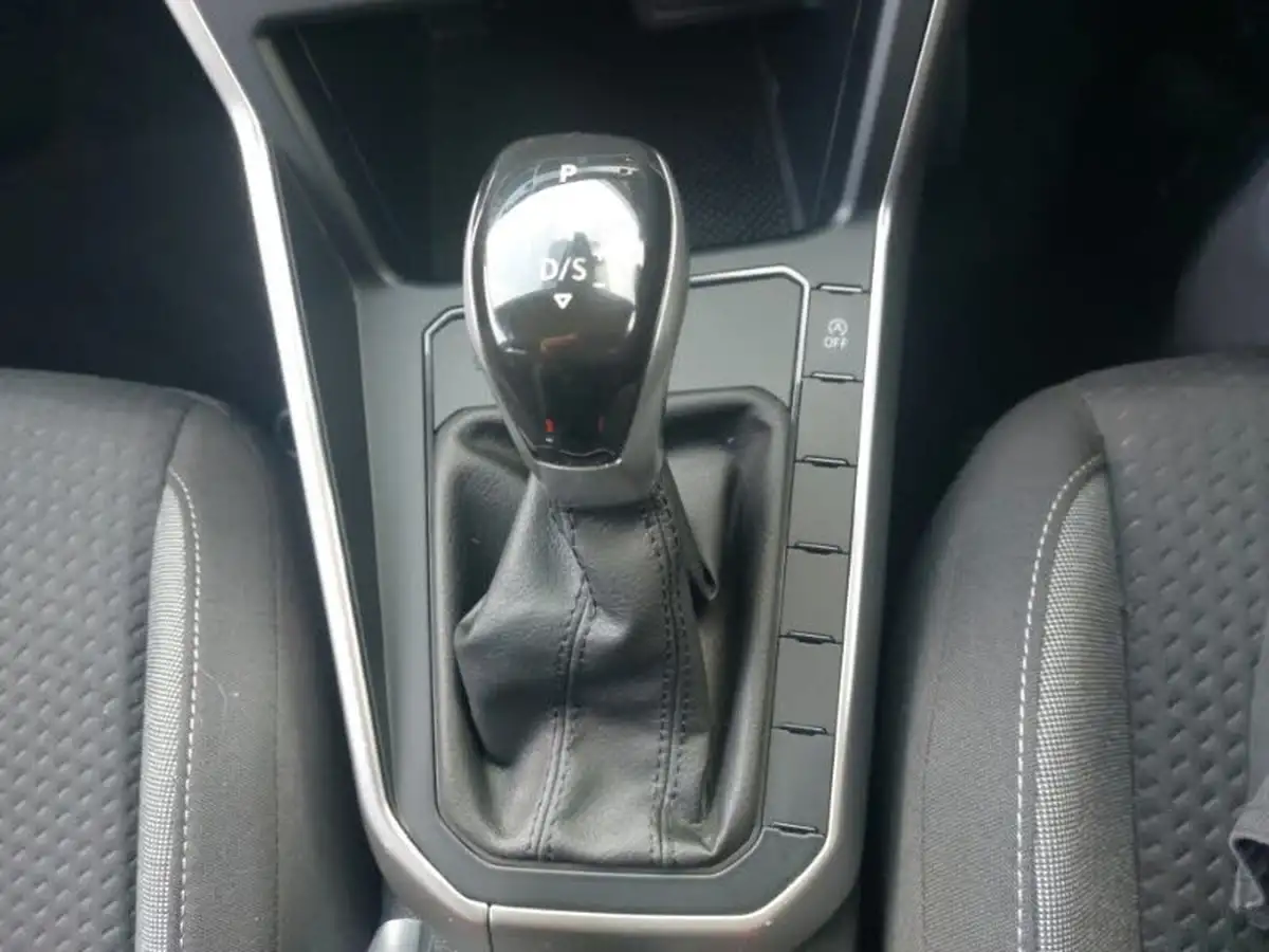2023-volkswagen-polo-10-tsi-life-dsg-big-11