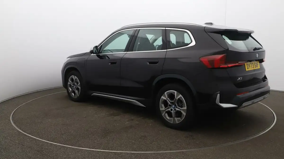 2023-bmw-x1-15-xdrive25e-xline-big-61