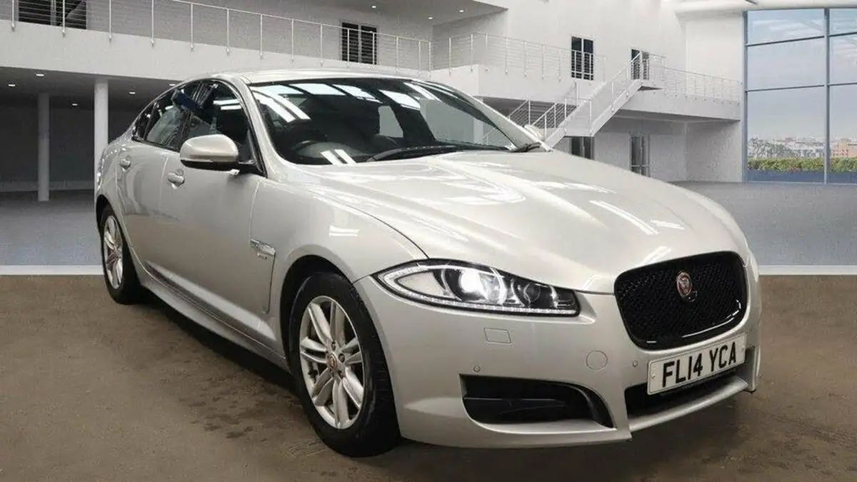 2014-jaguar-xf-22td-r-sport-163ps-saloon-4d-big-0