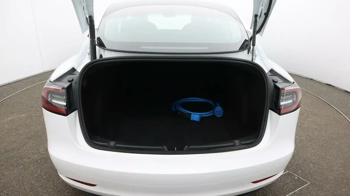 2021-tesla-model-3-e-long-range-4x4-big-17
