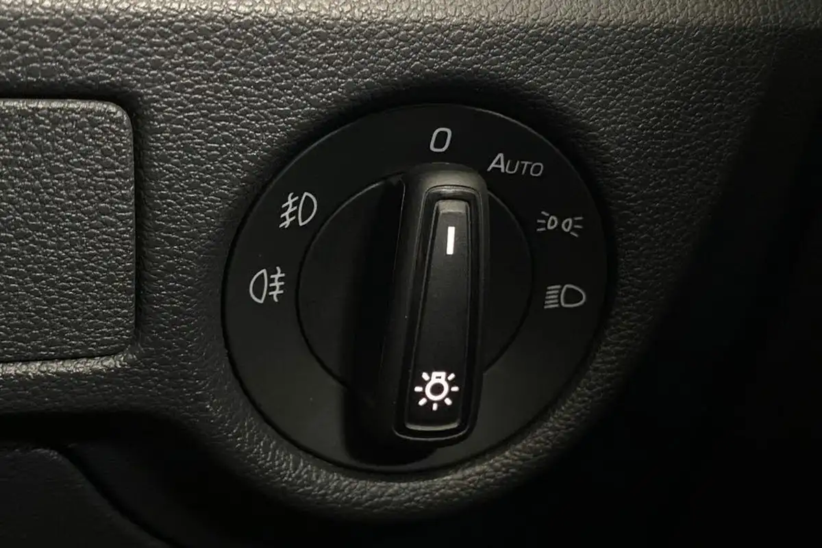 2022-skoda-kamiq-15-tsi-monte-carlo-dsg-big-36