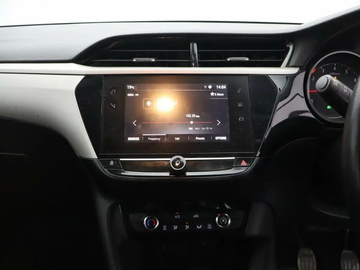 2020-vauxhall-corsa-12i-se-big-12
