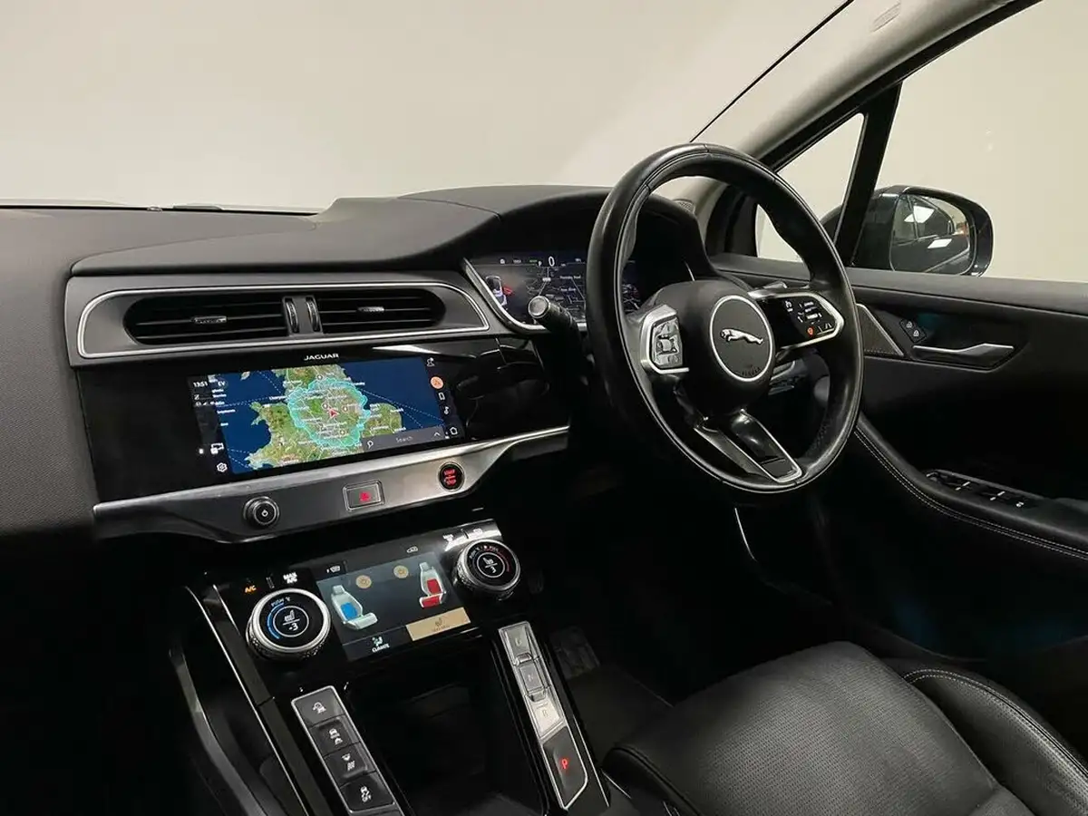 2021-jaguar-i-pace-ev400-hse-big-22
