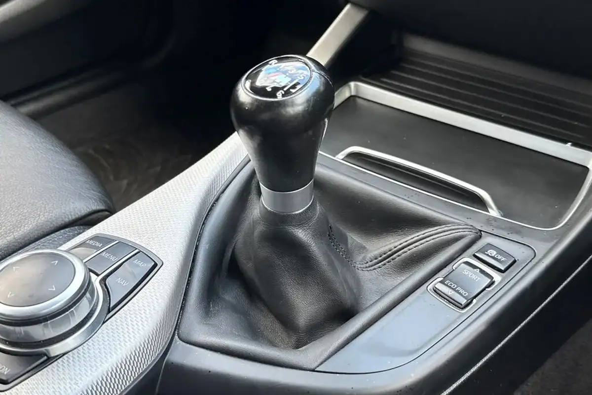 2018-bmw-1-series-15-118i-m-sport-shadow-edition-5d-big-22