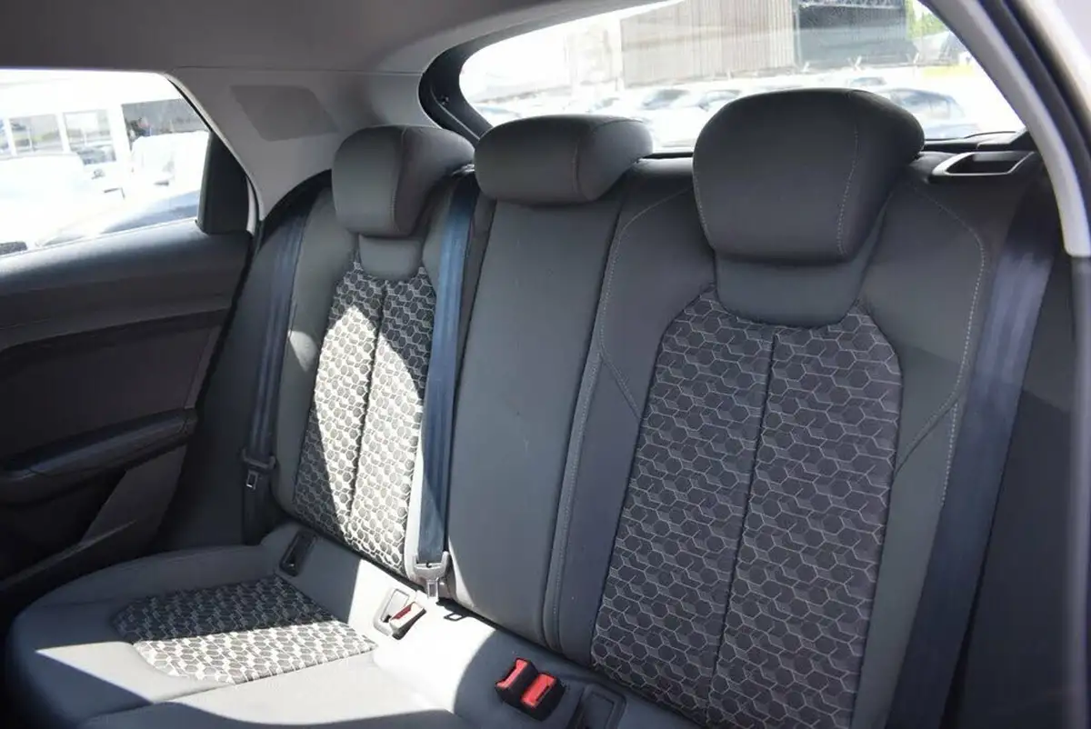 2021-audi-a1-10-30-tfsi-sport-110ps-big-9