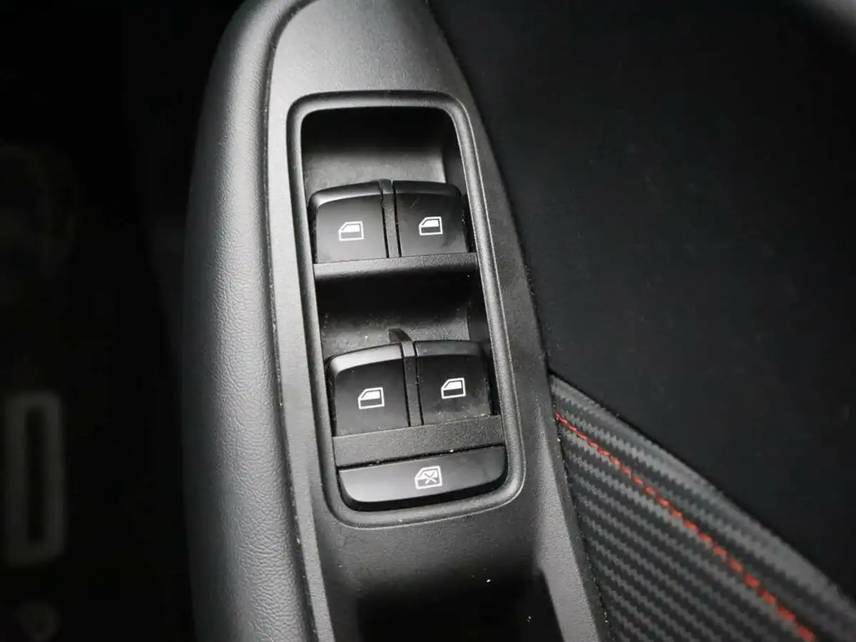 2022-mg-zs-suv-15-vti-tech-exclusive-big-32