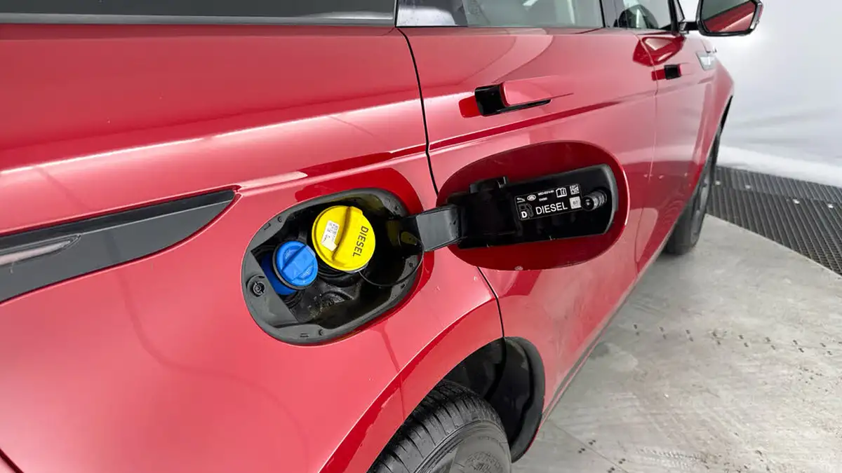 2021-land-rover-range-rover-evoque-20-d165-awd-auto-big-23