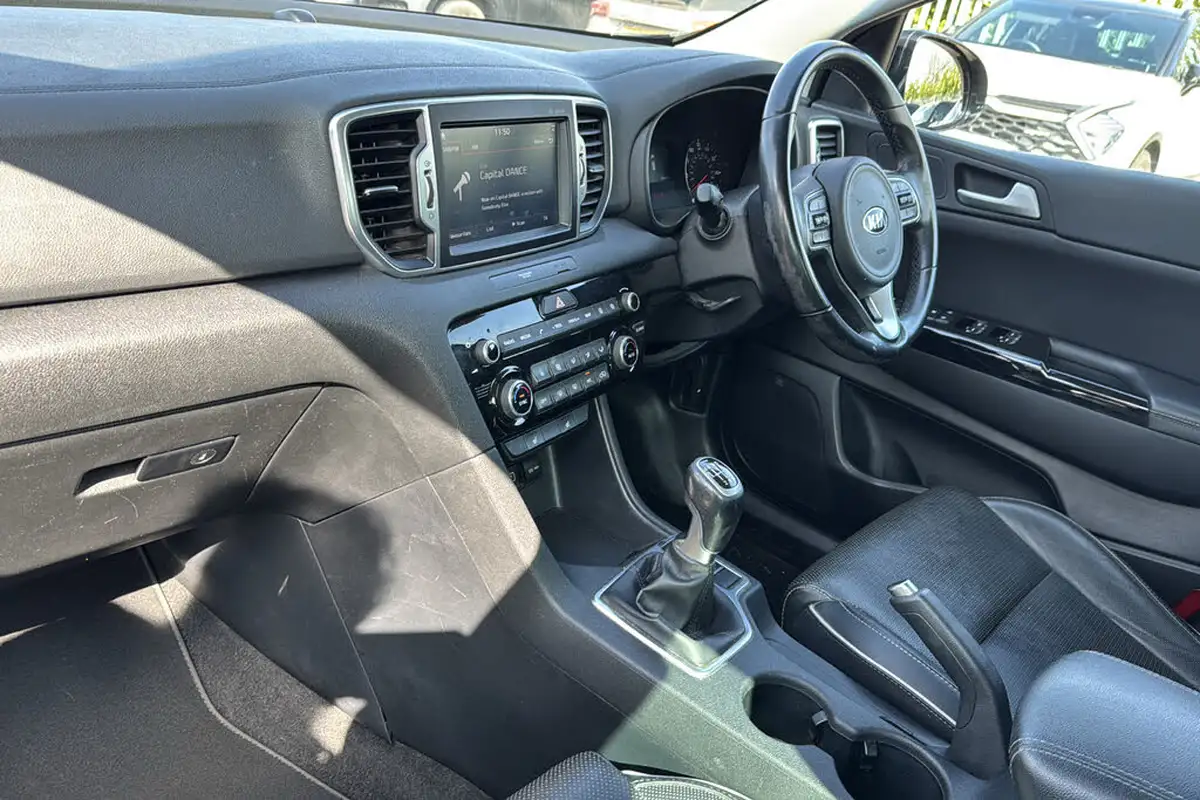 2017-kia-sportage-17crdi-3-114bhp-big-10
