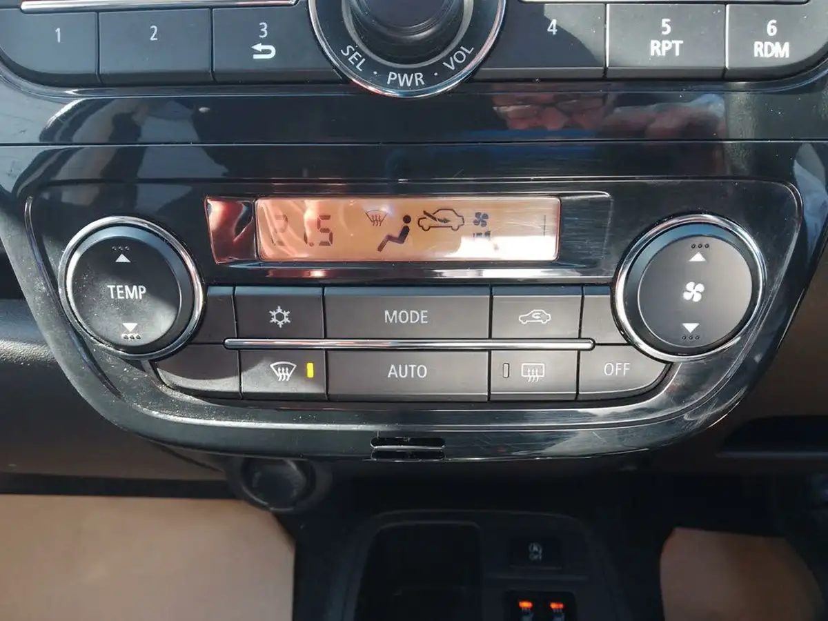 2017-mitsubishi-mirage-12-juro-cvt-big-17