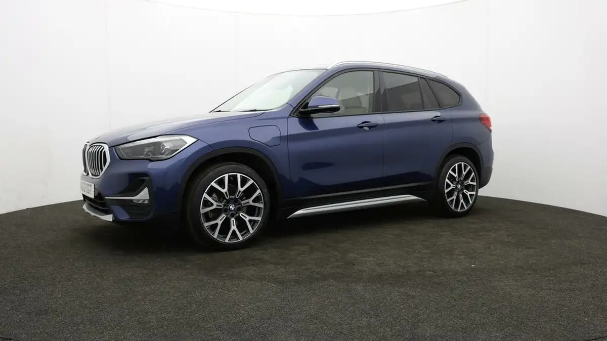 2021-bmw-x1-15-xdrive-25e-phev-xline-big-54