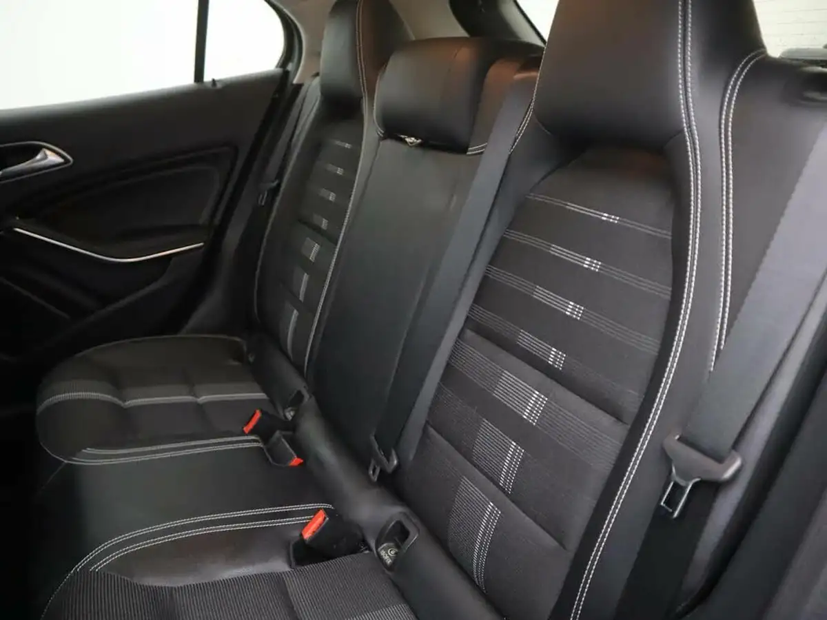 2019-mercedes-benz-gla-class-16-gla-180-urban-edition-7g-dct-big-9