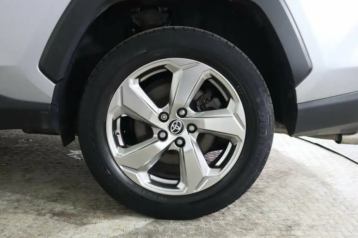 2020-toyota-rav4-25-vvt-i-design-215bhp-big-27