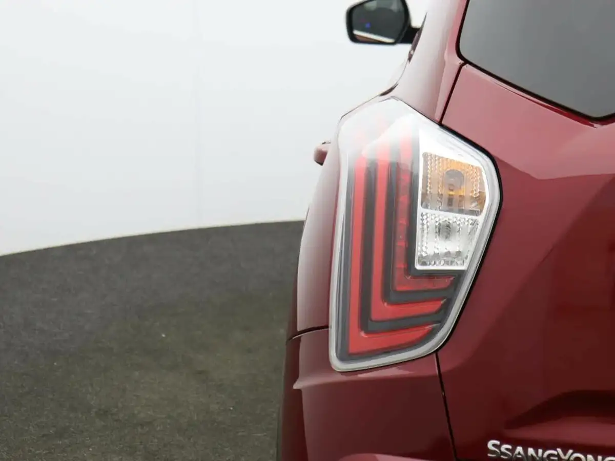 2022-kgm-ssangyong-tivoli-15-ultimate-auto-big-41