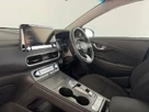 2022-hyundai-kona-e-se-connect-small-8